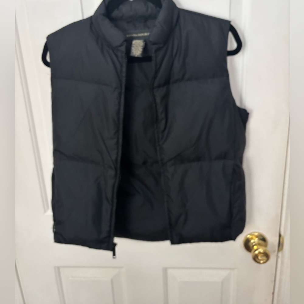 Banana Republic Black Puffer Vest